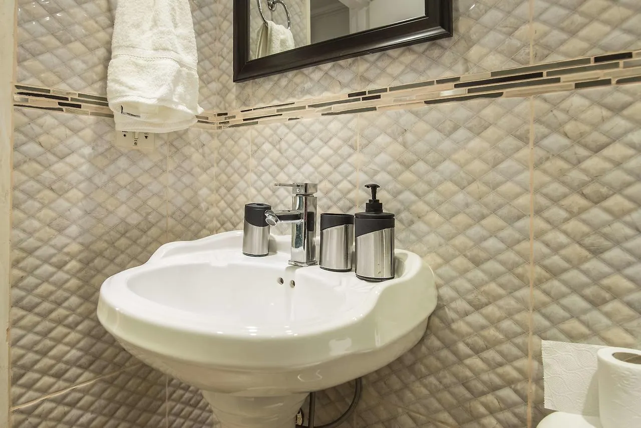 Emerald One Bedroom Suite At Turtle Towers Ocho Rios 0*,  Jamaica